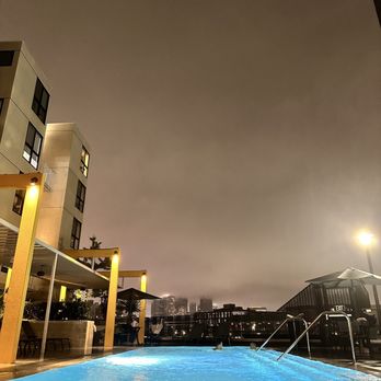 Llewellyn Apartments - Pool view - Apartments Near Me - Los Angeles, California Llewellyn Apartments - Pool view - Apartments Near Me - Los Angeles, California