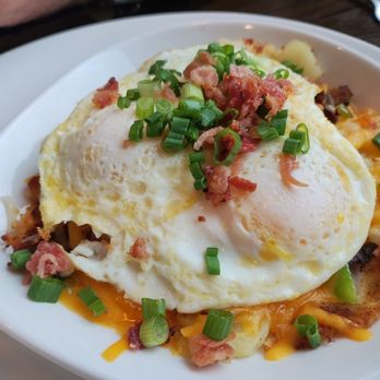 Broken Yolk Cafe - Hash Skillet - Breakfast & Brunch Near Me - Fullerton, California