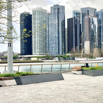 Navy Pier - Landmarks & Historical Buildings Near Me - Chicago, Illinois