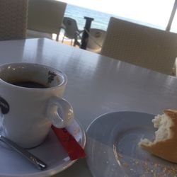Chiringuito Oasis - Black coffee with a view