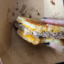 Mainly Melts Food Truck - Patty melt with no onions.