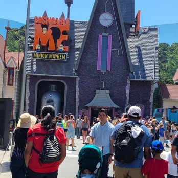 Despicable Me Minion Mayhem - The front - Amusement Parks Near Me - Universal City, California