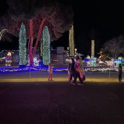 Kingman Christmas Lights House- The Prestons