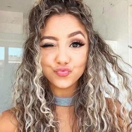 Picture shown to stylist