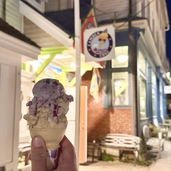 Camden Cone - Ice Cream & Frozen Yogurt Near Me - Camden, Maine