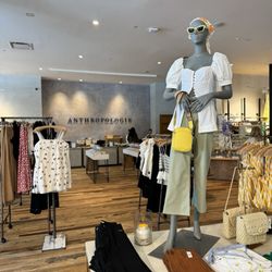 Anthropologie- Virginia Beach