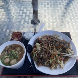 Bulgogi rice bowl and fishcake soup.