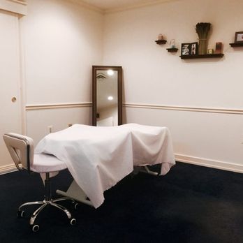 Laser Tysons Paramedical Spa - main treatment room - Laser Hair Removal Near Me - Vienna, Virginia Laser Tysons Paramedical Spa - main treatment room - Laser Hair Removal Near Me - Vienna, Virginia