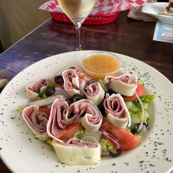 Verona Pizza  - Pizza Near Me - Lawrenceburg, Kentucky