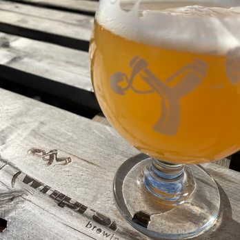 Whiprsnapr Brewing - Rude Boi NEIPA - Breweries Near Me - Ottawa, Ontario Whiprsnapr Brewing - Rude Boi NEIPA - Breweries Near Me - Ottawa, Ontario