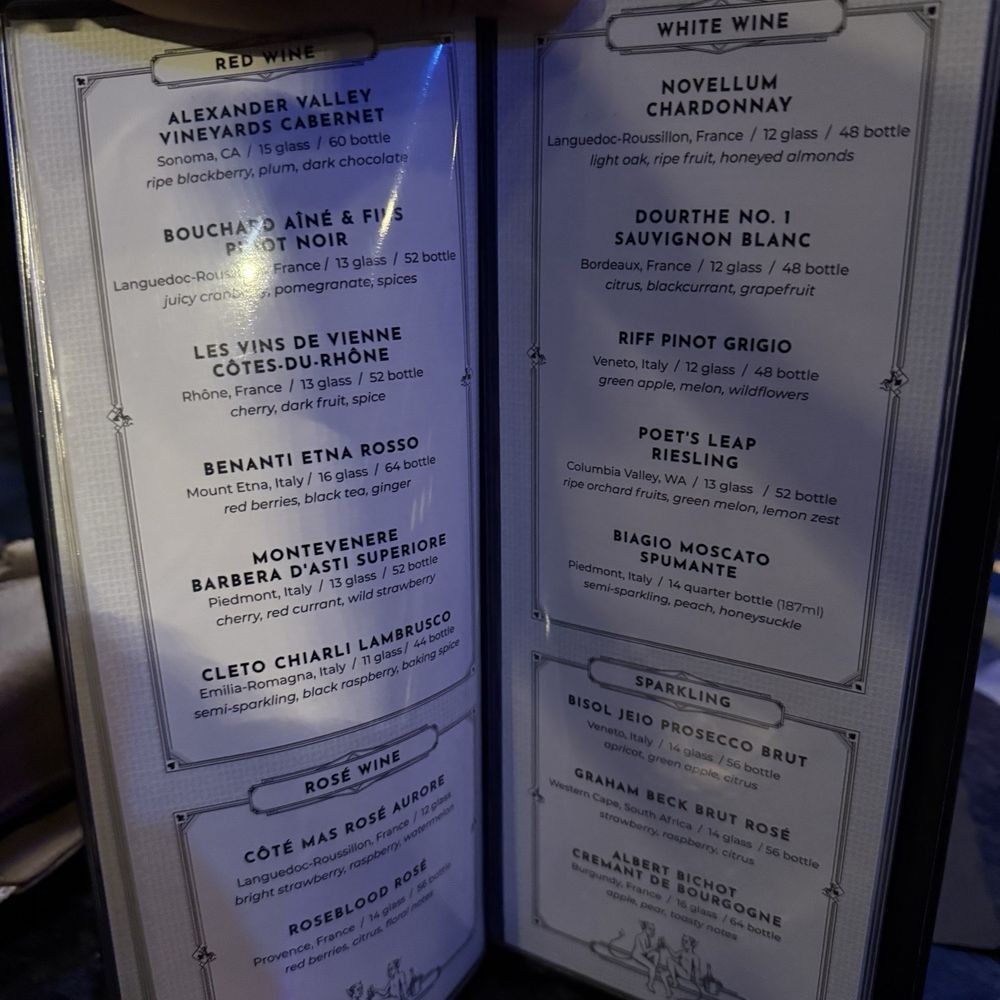 Chicago Magic Lounge - Menu - Magicians Near Me - Chicago, Illinois Chicago Magic Lounge - Menu - Magicians Near Me - Chicago, Illinois
