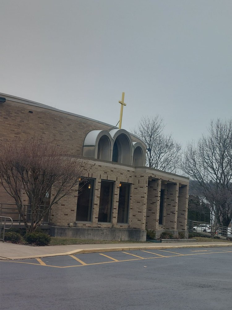 ST JAMES R C CHURCH 27 Allen St, Jamestown, New York Churches