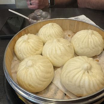 Super Juicy Dumplings - Amazing Juicy Pork Dumplings (Non-Sweet) and 20. Sweet Red Bean Buns. Very friendly staff and great dumplings - Dim Sum Near Me - Brea, California