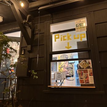MOTO - Pizza Near Me - Seattle, Washington