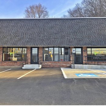 Q3R Chiropractic + Sports Performance - Front of Building - Chiropractors Near Me - Sewickley, Pennsylvania Q3R Chiropractic + Sports Performance - Front of Building - Chiropractors Near Me - Sewickley, Pennsylvania