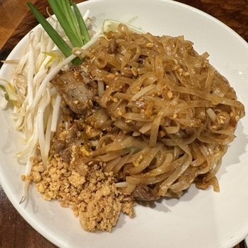 Mitr Thai - PadThai with beef - Thai Near Me - New York, New York
