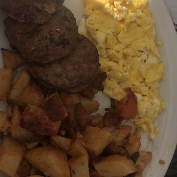 Bob & Edith's Diner - American Near Me - Arlington, Virginia