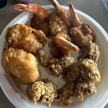 Snoopy's Pier - Combo plate - Seafood Near Me - Corpus Christi, Texas Snoopy's Pier - Combo plate - Seafood Near Me - Corpus Christi, Texas