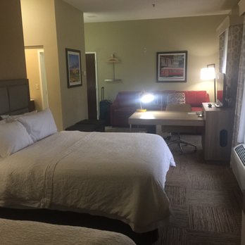 Hampton Inn & Suites Lafayette - Room - Hotels Near Me - Lafayette, Louisiana