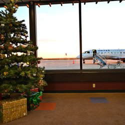 Everyone's East End Grill - Yup, Christmas in Decatur, Illinois 2021