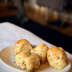 Killer Garlic Rolls