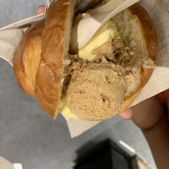 La Romana - Brioche - Ice Cream & Frozen Yogurt Near Me - Rome, RM