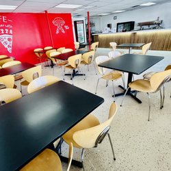Mike’s pizzeria