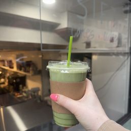 Iced Matcha Latte Iced Matcha Latte