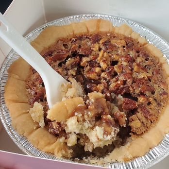 Crumbl - Aina Haina - Pecan pie - Bakeries Near Me - Honolulu, Hawaii Crumbl - Aina Haina - Pecan pie - Bakeries Near Me - Honolulu, Hawaii