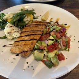 Pan Seared Salmon & Avocado Relish Pan Seared Salmon & Avocado Relish