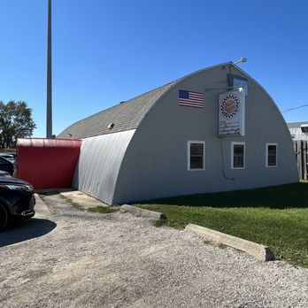 Charlie Parkers - Building - Diners Near Me - Springfield, Illinois Charlie Parkers - Building - Diners Near Me - Springfield, Illinois