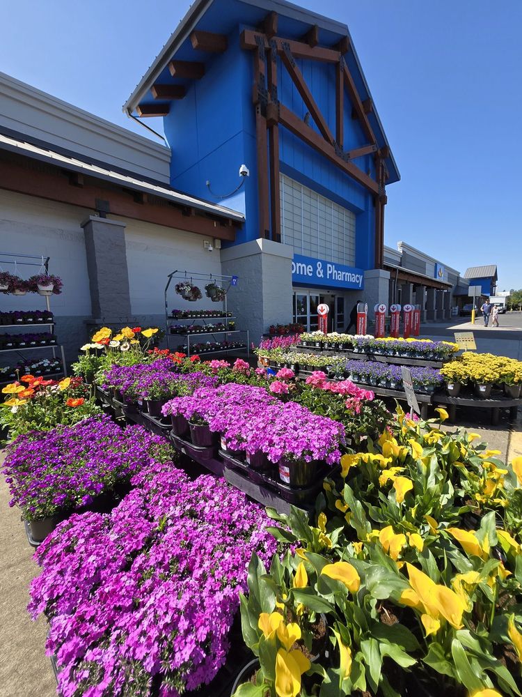 Walmart Supercenter Logo