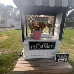 Johnson Bloomery - Self serve stand