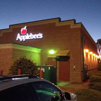 Applebee's Grill + Bar - Outside - Sports Bars Near Me - Plainville, Connecticut