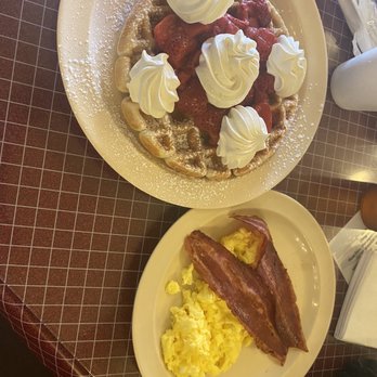 Stagecoach Restaurant - Strawberry waffle combination - Breakfast & Brunch Near Me - Sacramento, California Stagecoach Restaurant - Strawberry waffle combination - Breakfast & Brunch Near Me - Sacramento, California
