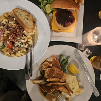 Woolley’s Kitchen & Bar - Steakhouses Near Me - Bloomington, Minnesota Woolley’s Kitchen & Bar - Steakhouses Near Me - Bloomington, Minnesota