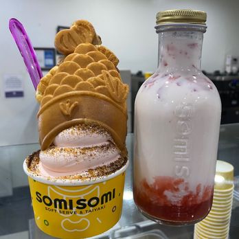 Somisomi - guava upside down ah-boong with custard filling and topped with oreo and cookie crumbs, fresh strawberry milk - Ice Cream & Frozen Yogurt Near Me - Sugar Land, Texas Somisomi - guava upside down ah-boong with custard filling and topped with oreo and cookie crumbs, fresh strawberry milk - Ice Cream & Frozen Yogurt Near Me - Sugar Land, Texas