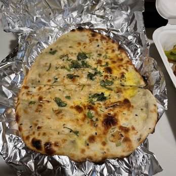 Turmeric Hut - Indian Restaurant - Garlic Naan - Indian Near Me - Oceanside, California