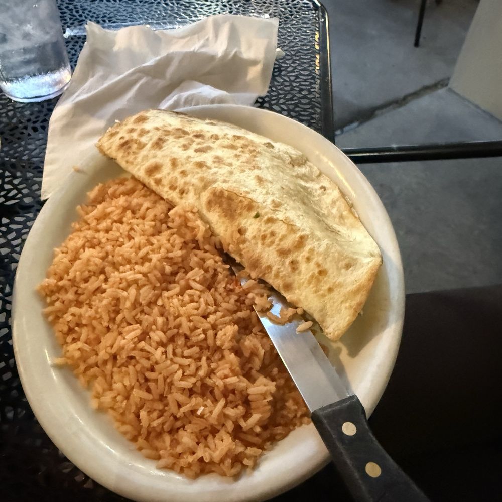 Cielito Lindo - Chicken quesadilla - Mexican Near Me - Concord, North Carolina Cielito Lindo - Chicken quesadilla - Mexican Near Me - Concord, North Carolina