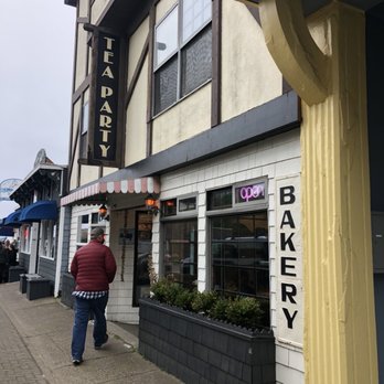 Blue Pig Bakery - Store front - Bakeries Near Me - Newport, Oregon Blue Pig Bakery - Store front - Bakeries Near Me - Newport, Oregon