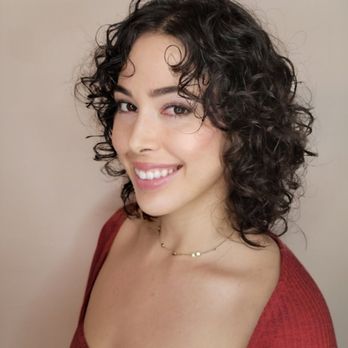 Foxtail Salon - Refreshed layers for these curls by Cheri - Hair Salons Near Me - Los Angeles, California Foxtail Salon - Refreshed layers for these curls by Cheri - Hair Salons Near Me - Los Angeles, California