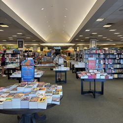 Barnes & Noble Booksellers