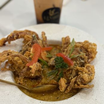 Kinaree Eatery - Solf-Shell Crab in Karee Sauce - Breakfast & Brunch Near Me - Irvine, California Kinaree Eatery - Solf-Shell Crab in Karee Sauce - Breakfast & Brunch Near Me - Irvine, California