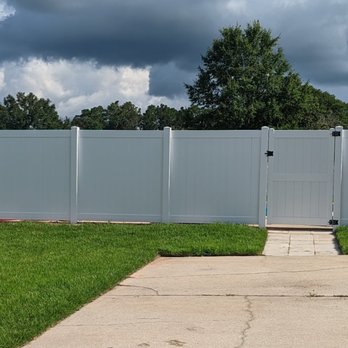 CW Services - Fences & Gates Near Me - Pensacola, Florida
