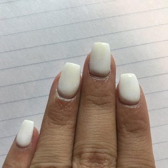 Ellie Nails & Spa - Nail Salons Near Me - Milwaukee, Wisconsin