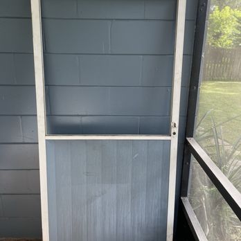 Papa's home - Top of shed door came off - Handyman Near Me Papa's home - Top of shed door came off - Handyman Near Me