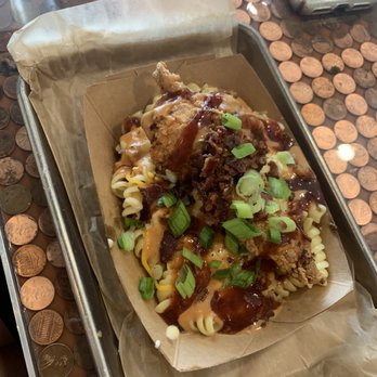 Boss ChickNBeer - Queso Mac and cheese with a chicken tender - Chicken Wings Near Me - Bay Village, Ohio Boss ChickNBeer - Queso Mac and cheese with a chicken tender - Chicken Wings Near Me - Bay Village, Ohio