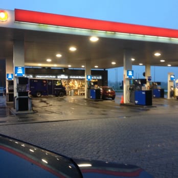 Esso - Gas Stations Near Me - Hoogblokland, ZH
