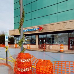 Bank of America Financial Center - Storefront