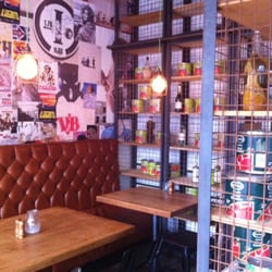 Blunderbuss Pizza + Vino - Nice relaxed styling